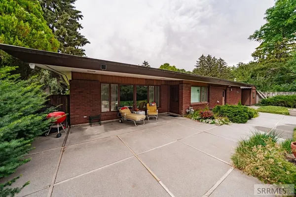 $399,000 | 195 South Lloyd Circle, Idaho Falls, ID 83402