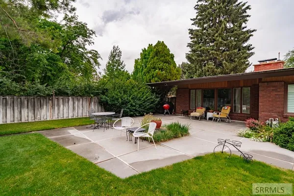 $399,000 | 195 South Lloyd Circle, Idaho Falls, ID 83402