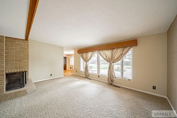 $399,000 | 195 South Lloyd Circle, Idaho Falls, ID 83402