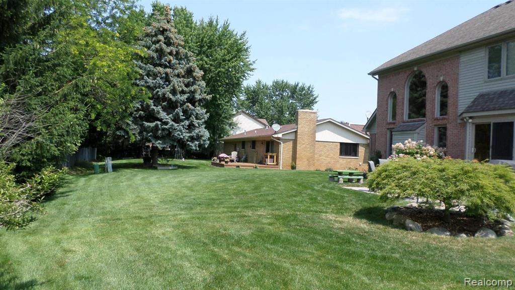 49603 Compass Point Drive Chesterfield, MI 48047 - Photo 5 of 89