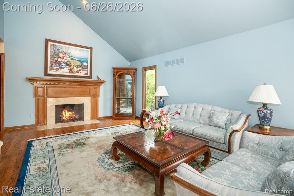 2898 Eagle Drive Rochester, MI 48309 - Photo 9 of 52 2898 Eagle_MLS-005.jpg