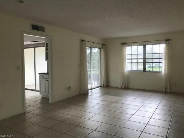 $1,790 | 113 Bobolink Way, Unit 113B, Naples, FL 34105
