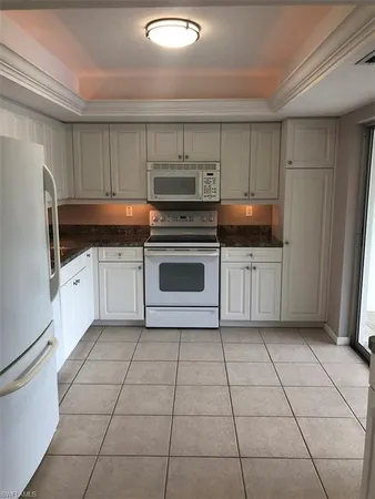 $1,790 | 113 Bobolink Way, Unit 113B, Naples, FL 34105