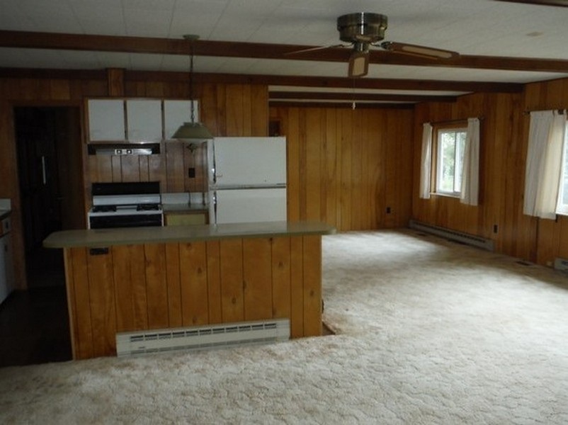3268 Lakeshore Road Deckerville, MI 48427 - Photo 5 of 24 Gallery Image 5
