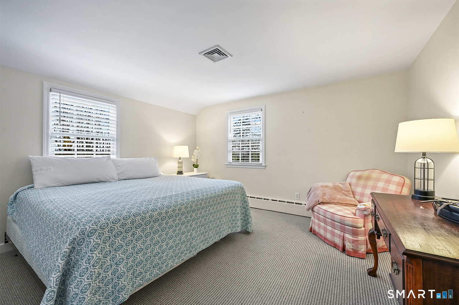 320 Warner Hill Road Fairfield, CT 06890 - Photo 27 of 40