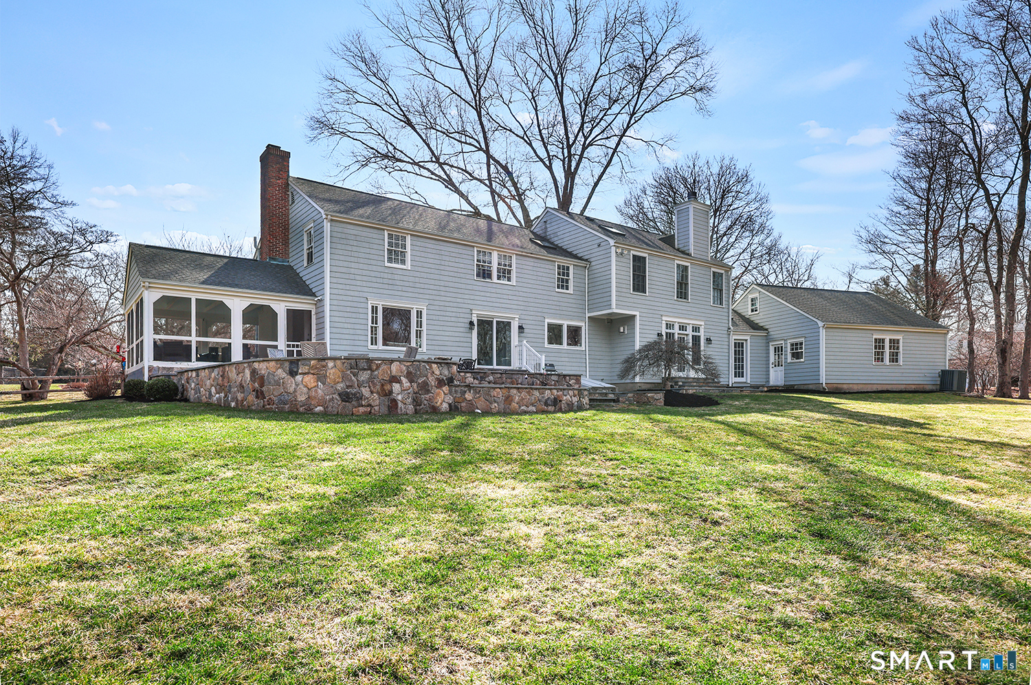 320 Warner Hill Road Fairfield, CT 06890 - Photo 32 of 40