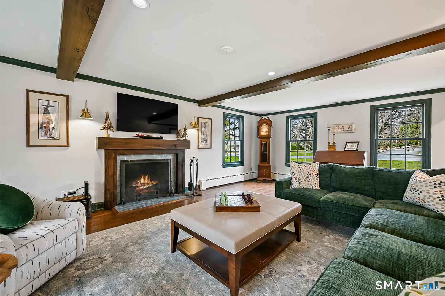 320 Warner Hill Road Fairfield, CT 06890 - Photo 5 of 40