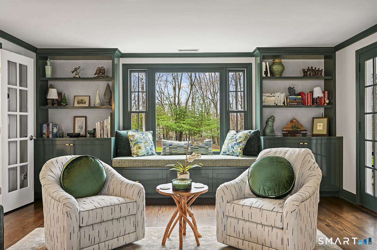 320 Warner Hill Road Fairfield, CT 06890 - Photo 6 of 40