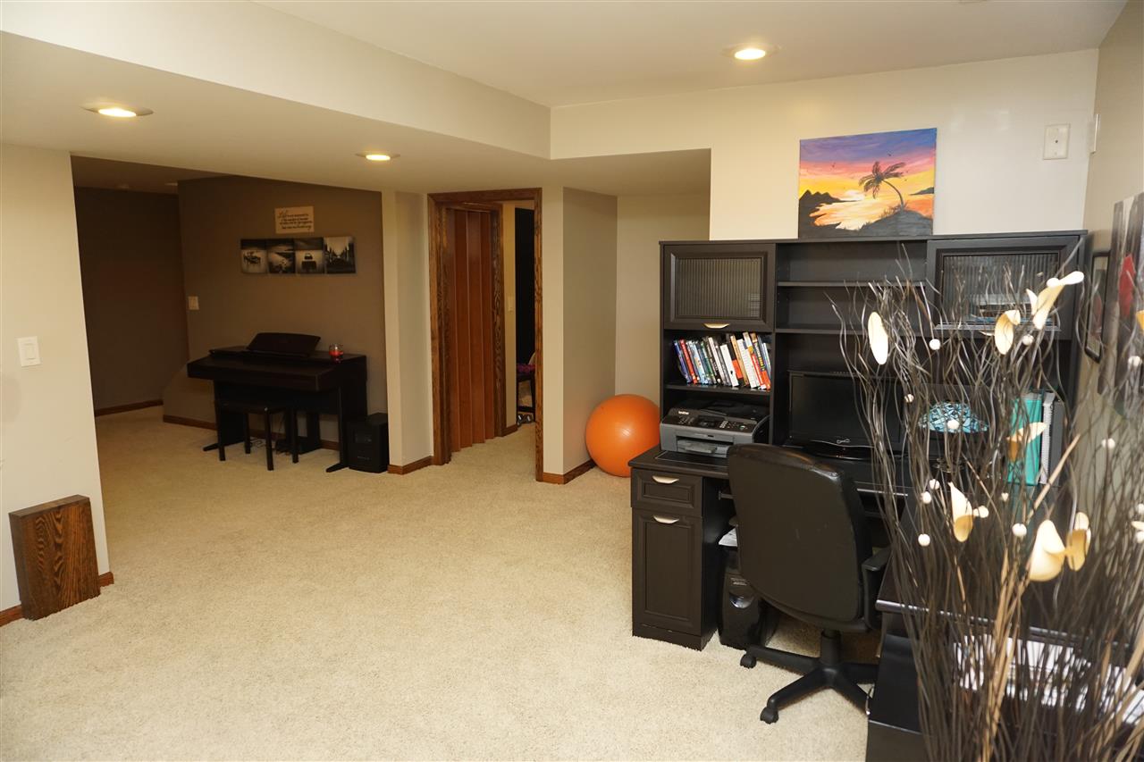2132 Edge Rock Road Rockton, IL 61072 - Photo 16 of 19 Gallery Image 16