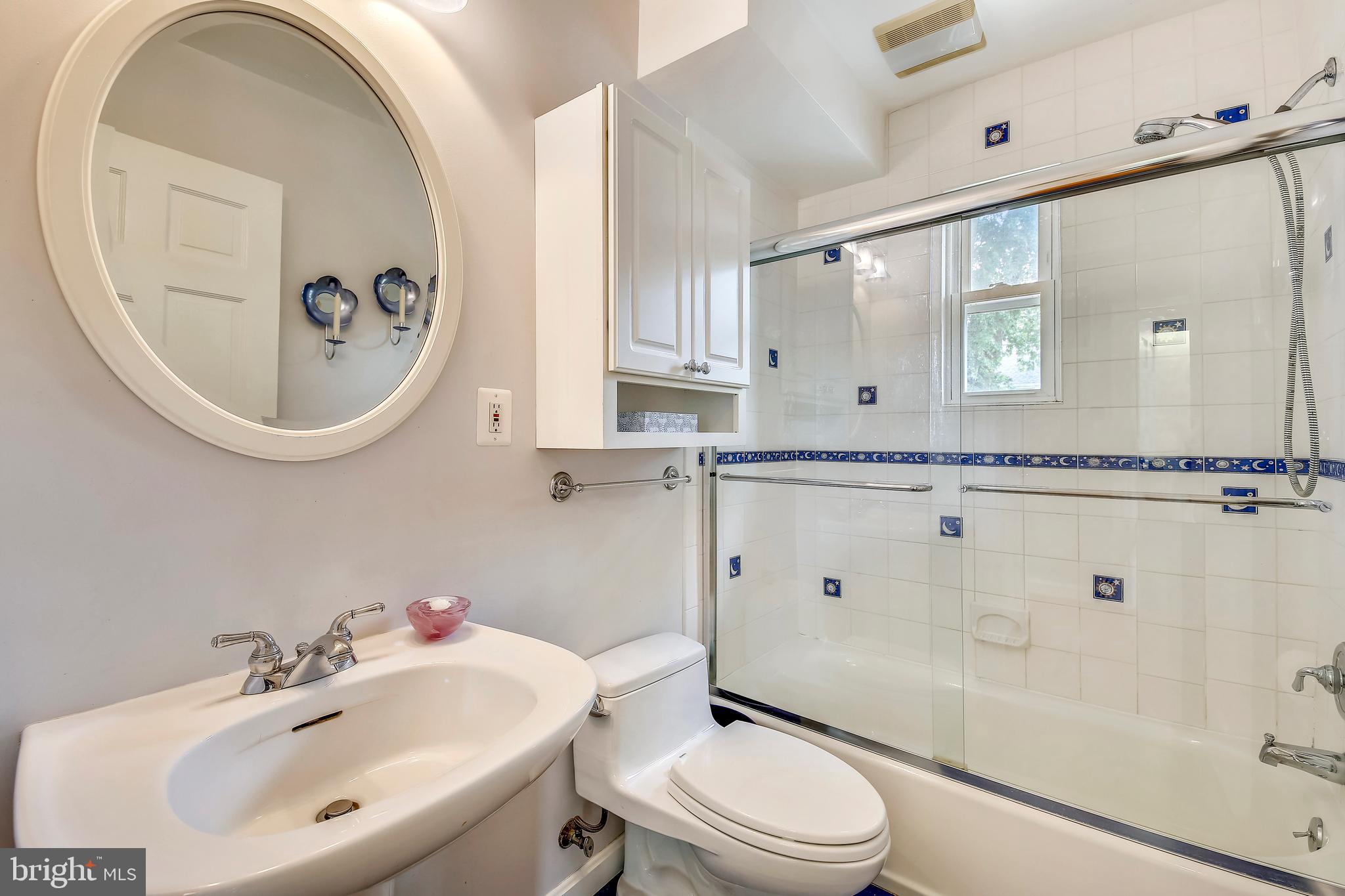 3210 Fayette Road Kensington, MD 20895 - Photo 14 of 39 Updated Main Level Full Bathroom
