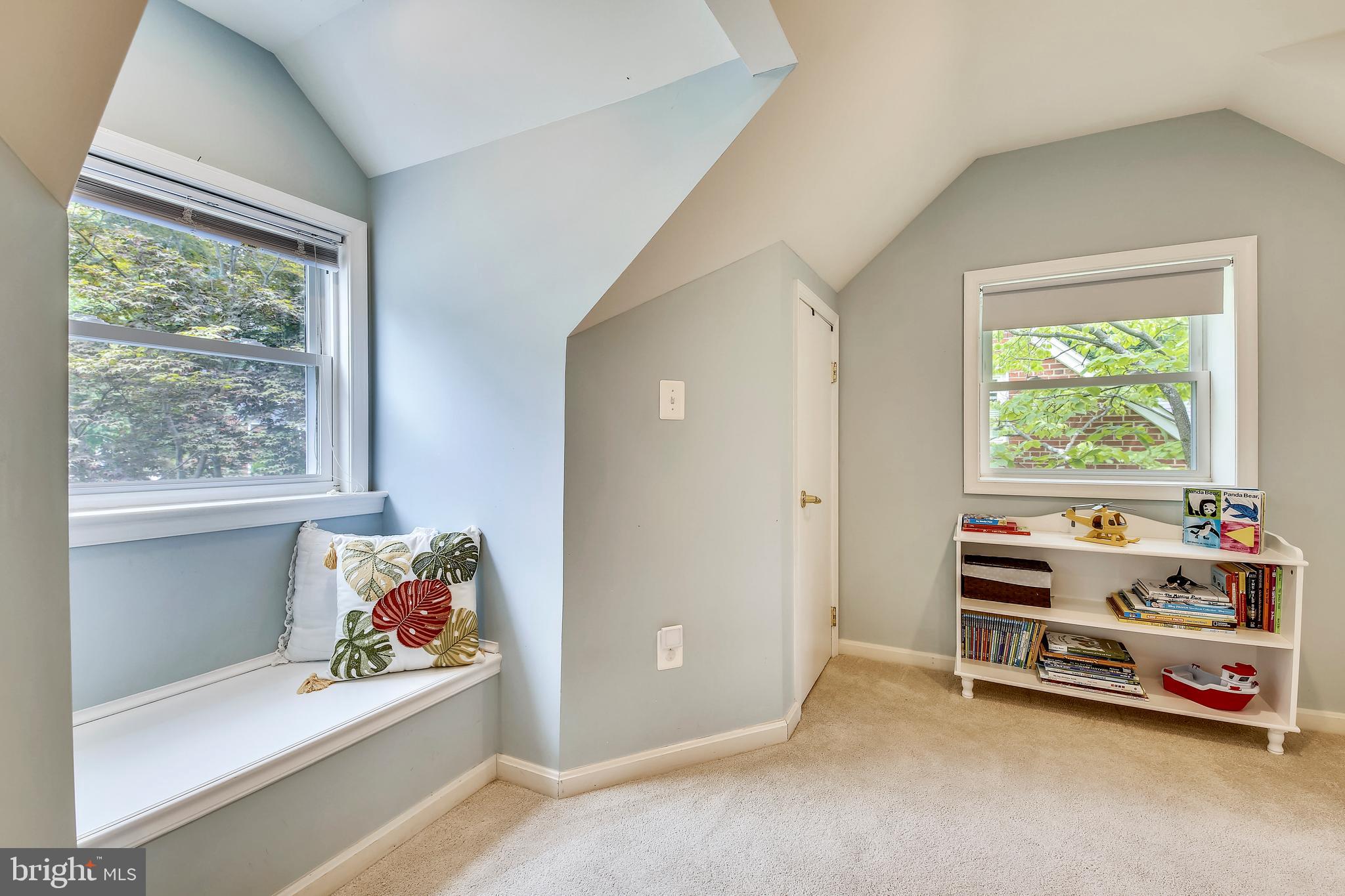 3210 Fayette Road Kensington, MD 20895 - Photo 17 of 39 Delightful Upper Level Landing with Bench Seating