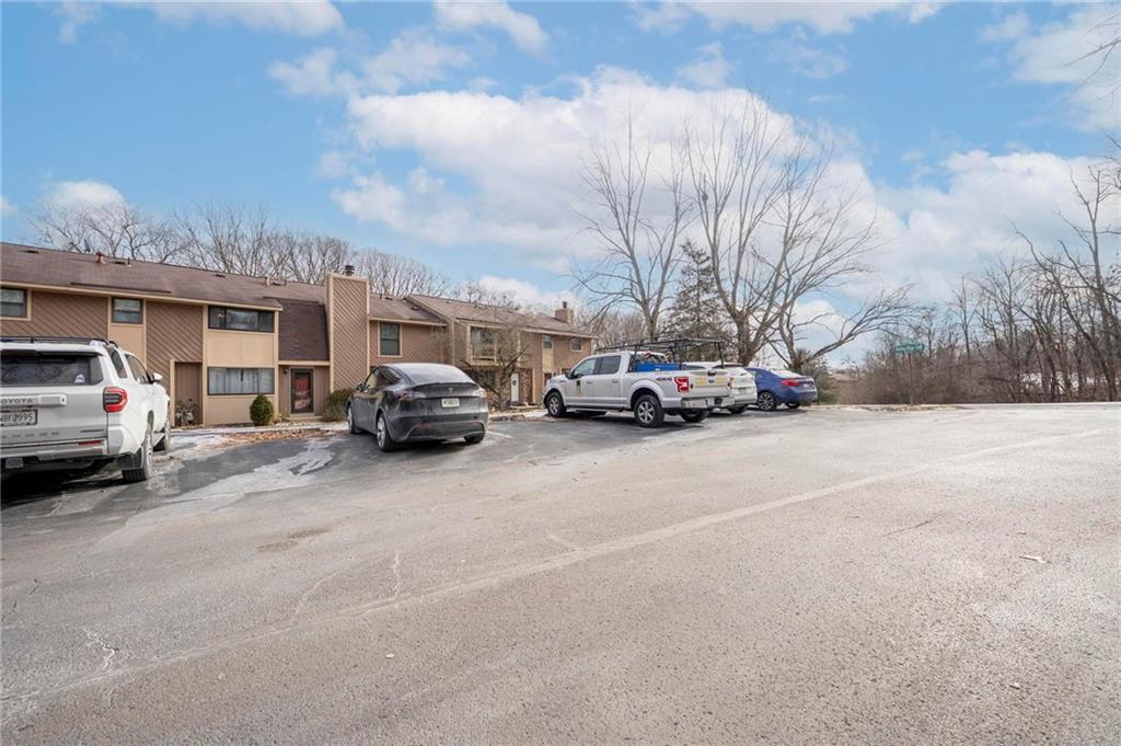 3106 Laurel Ridge Circle Bridgeville, PA 15017 - Photo 2 of 36