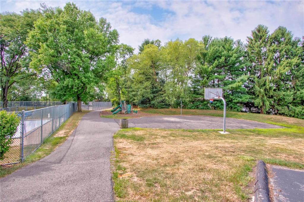 3106 Laurel Ridge Circle Bridgeville, PA 15017 - Photo 35 of 36 park