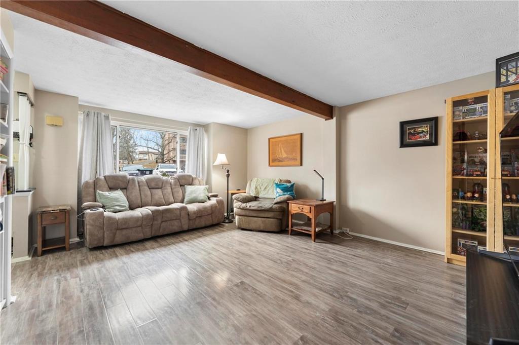 3106 Laurel Ridge Circle Bridgeville, PA 15017 - Photo 5 of 36