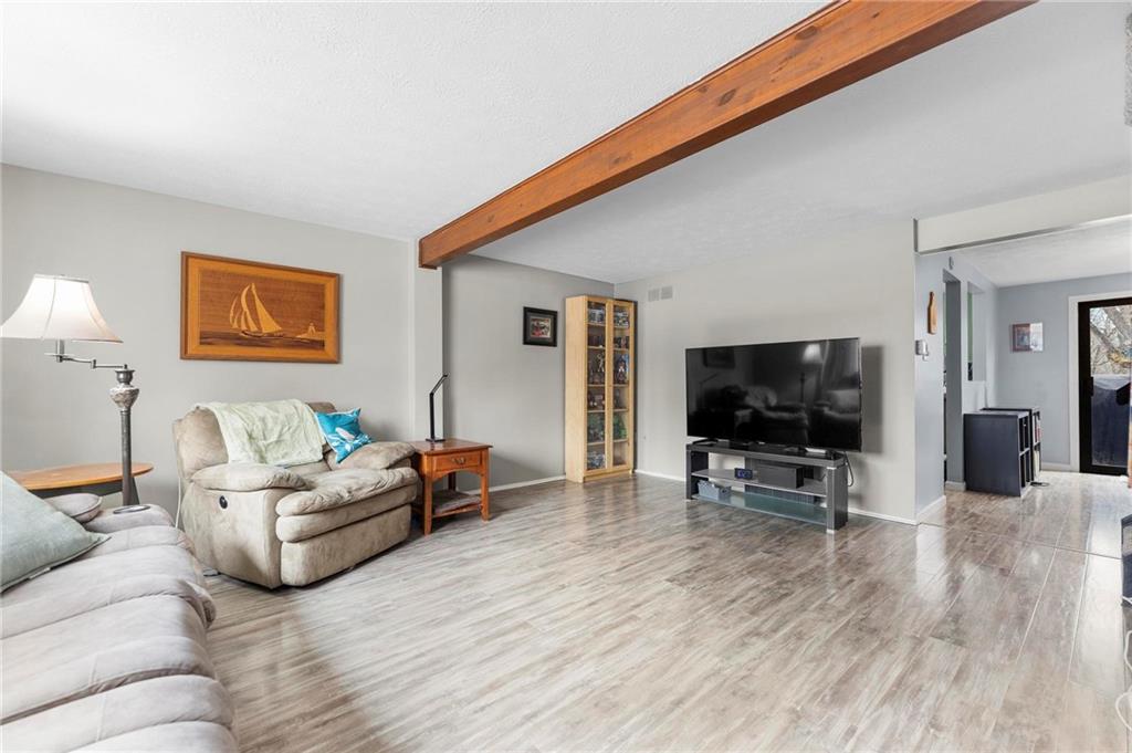 3106 Laurel Ridge Circle Bridgeville, PA 15017 - Photo 6 of 36