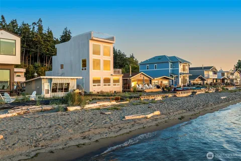 $1,995,000 | 6436 South Ebb Tide Lane, Freeland, WA 98249