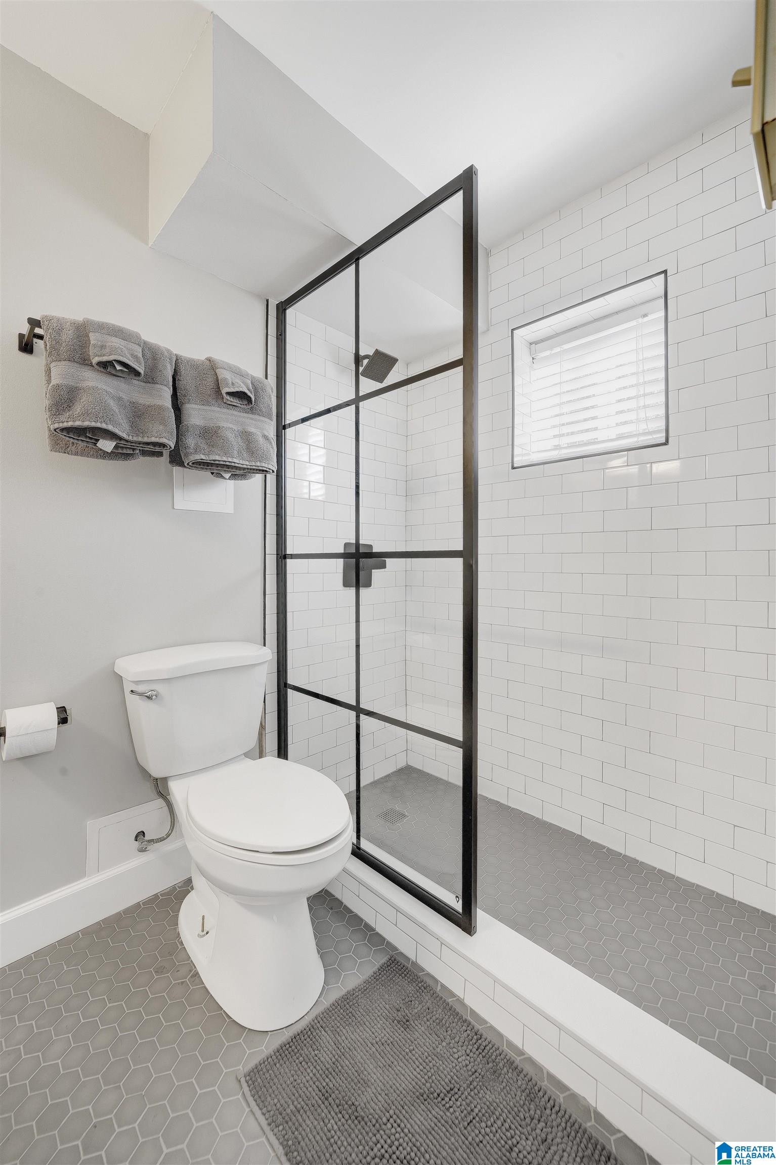 2990 Rhodes Circle South, Unit 106 Birmingham, AL 35205 - Photo 13 of 18