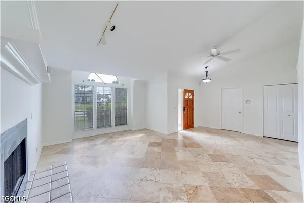 $2,300 | 9225 Pineapple Road, Fort Myers, FL 33967
