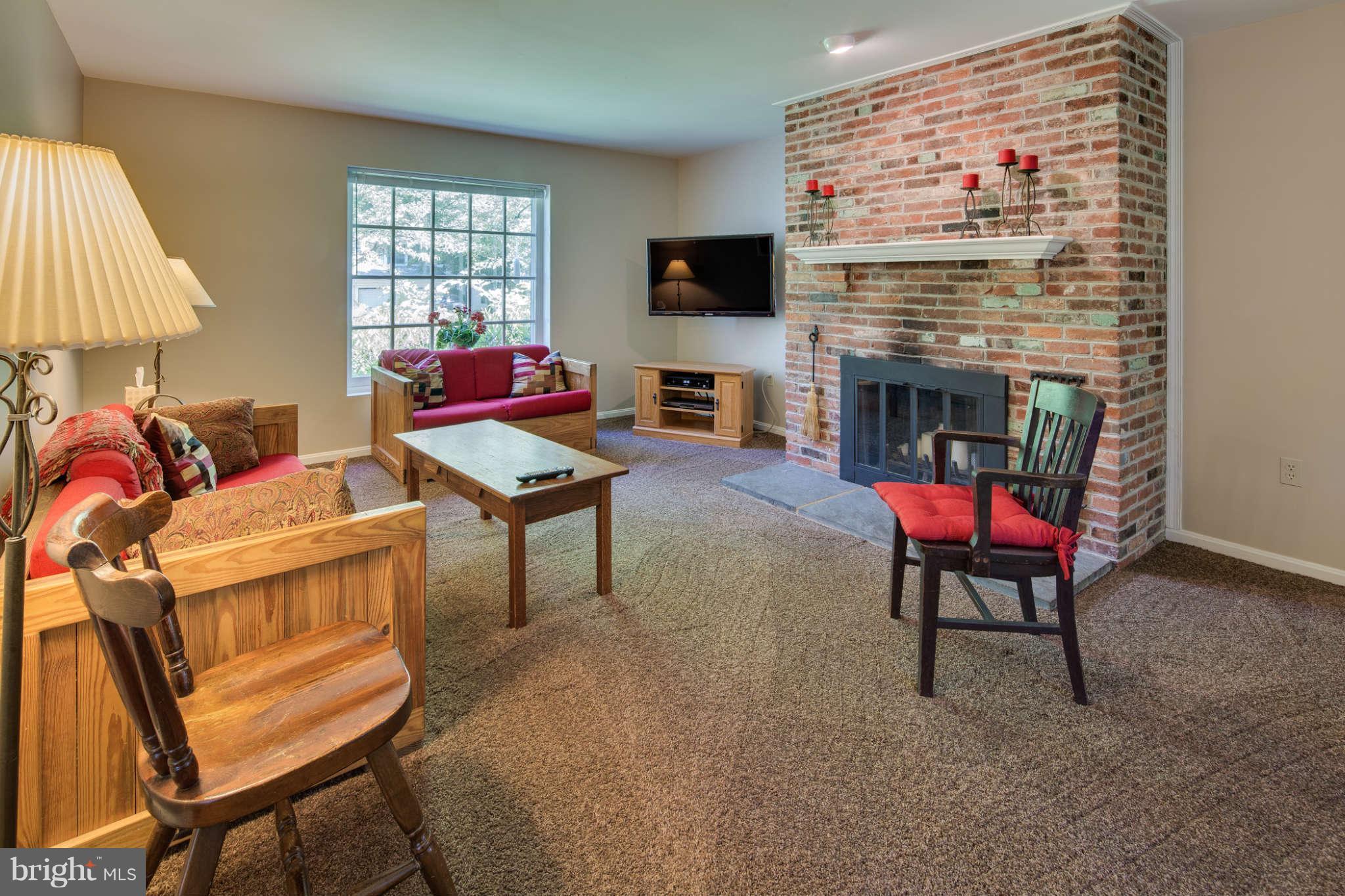 6900 Rawhide Ridge Columbia, MD 21046 - Photo 6 of 30 Family Room