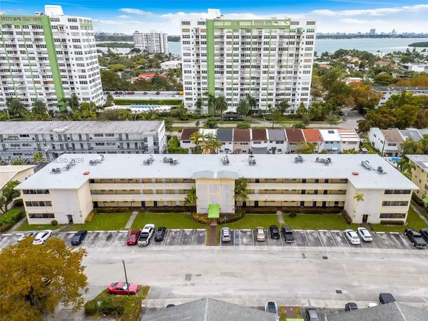 $220,000 | 11960 Northeast 19th Drive, Unit 15, North Miami, FL 33181