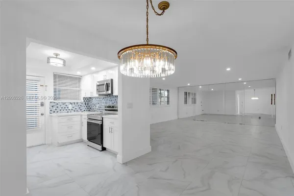 $220,000 | 11960 Northeast 19th Drive, Unit 15, North Miami, FL 33181