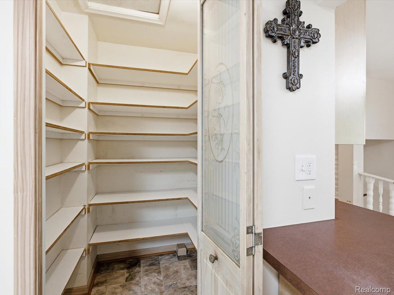 2861 Church Road Columbus, MI 48063 - Photo 15 of 46 14-2861 Church Rd (14).jpg