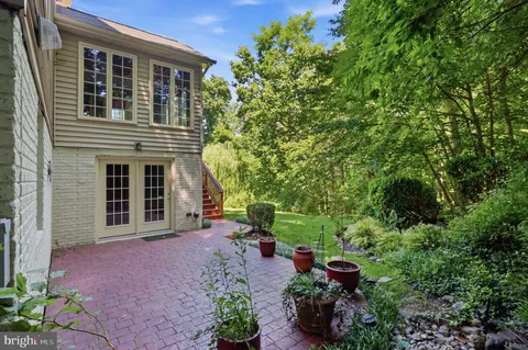 $5,950 | 5767 Bush Hill Drive, Alexandria, VA 22310