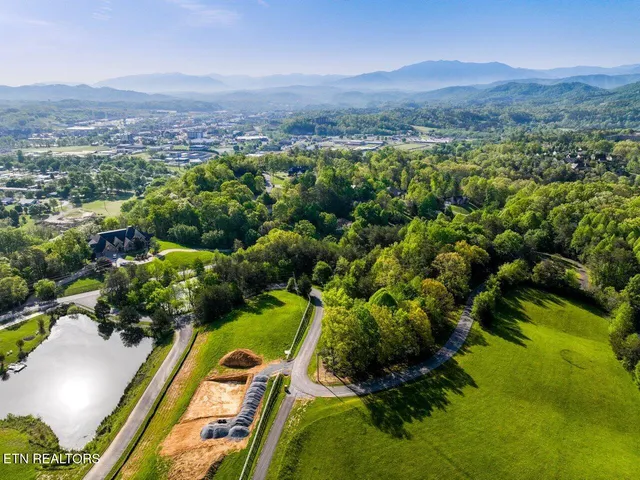 $380,000 | 1140 Crestview Drive, Pigeon Forge, TN 37863