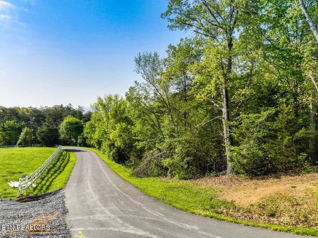 $380,000 | 1140 Crestview Drive, Pigeon Forge, TN 37863