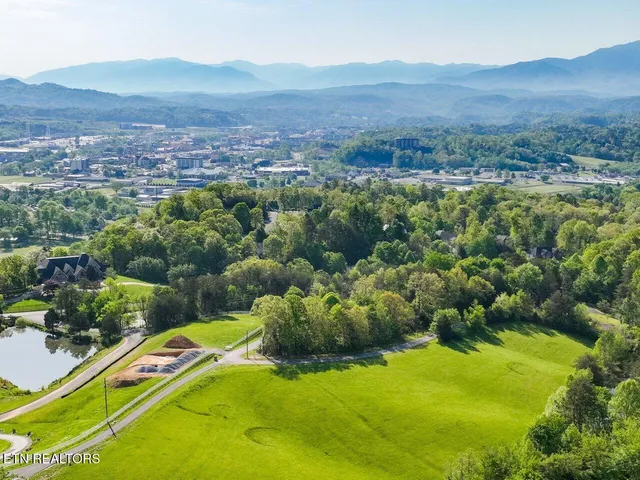 $380,000 | 1140 Crestview Drive, Pigeon Forge, TN 37863