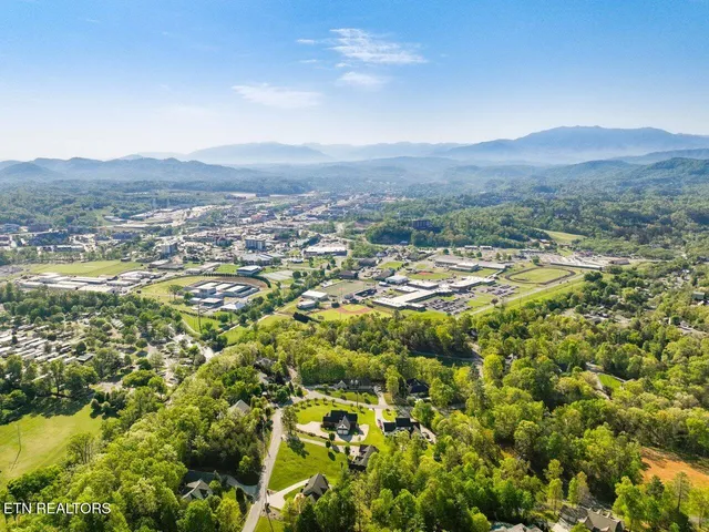 $380,000 | 1140 Crestview Drive, Pigeon Forge, TN 37863