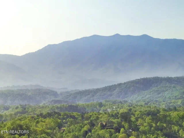 $380,000 | 1140 Crestview Drive, Pigeon Forge, TN 37863