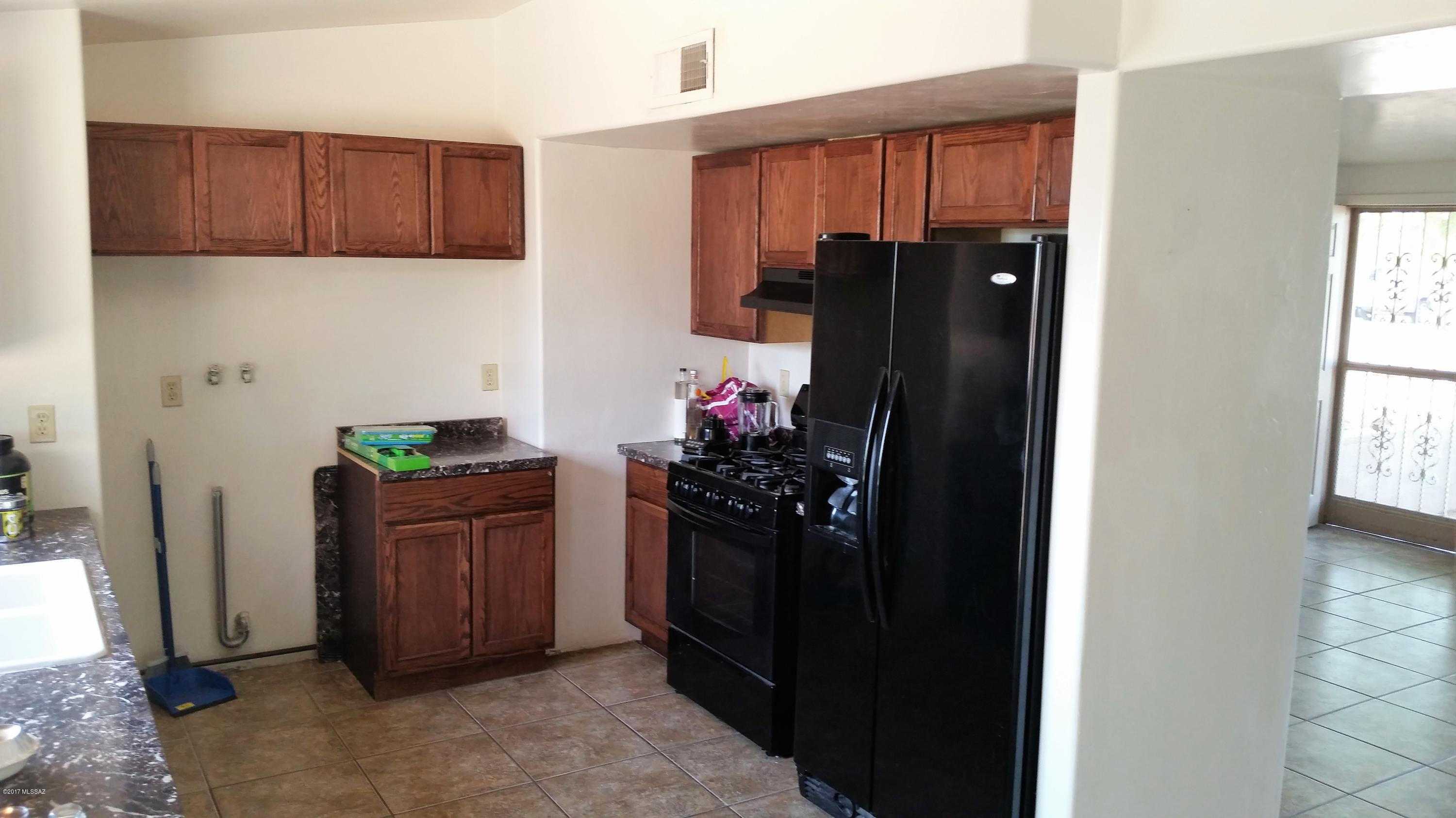 2026 West Saxony Road Tucson, AZ 85713 - Photo 5 of 10