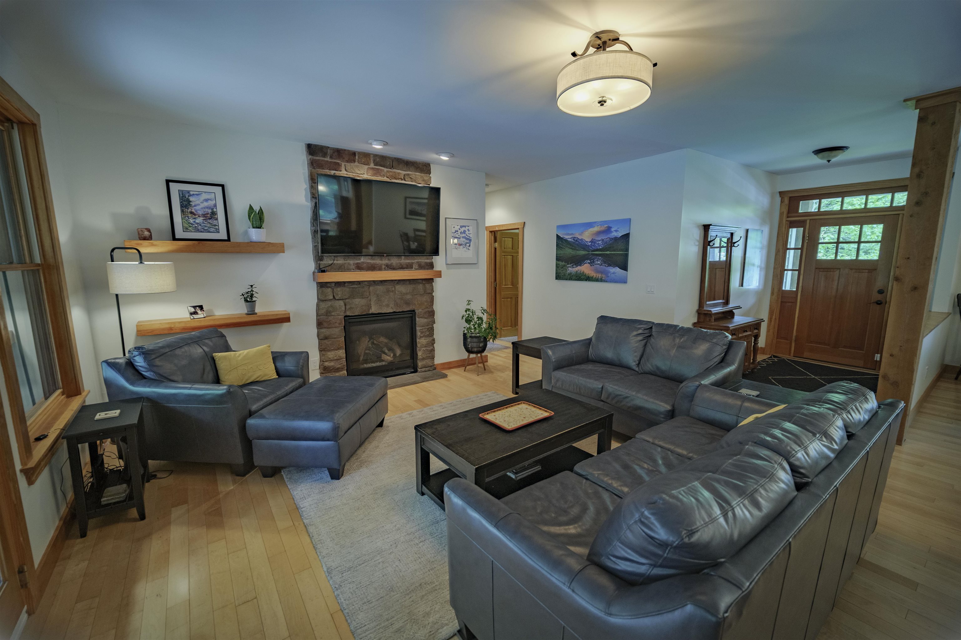 278 Valley View Road West Dover, VT 05356 - Photo 7 of 34