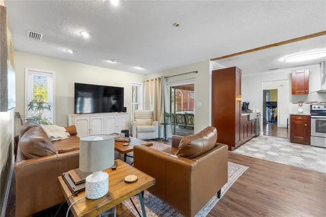 $499,900 | 2843 Oak Tree Lane, Palm Harbor, FL 34684