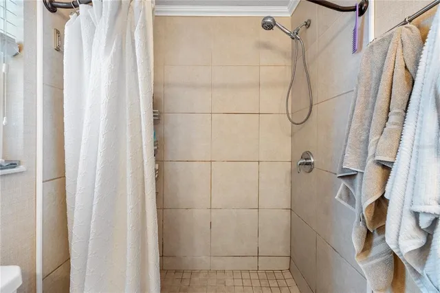 $499,900 | 2843 Oak Tree Lane, Palm Harbor, FL 34684