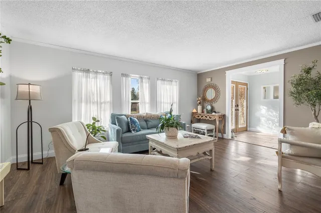 $499,900 | 2843 Oak Tree Lane, Palm Harbor, FL 34684