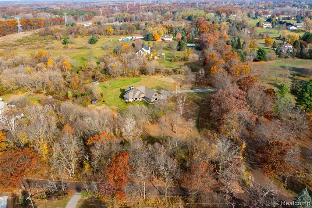 1535 Townsend Road Leonard, MI 48367 - Photo 19 of 73