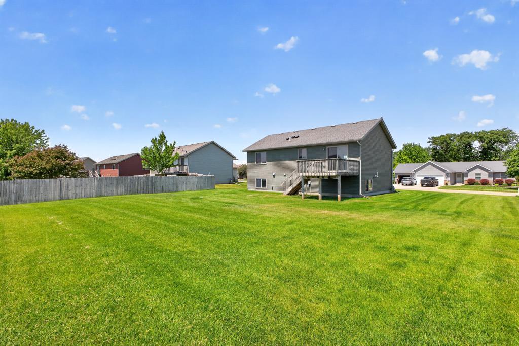 4024 Stone Point Drive Northeast Rochester, MN 55906 - Photo 4 of 38