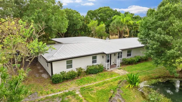 $635,000 | 4996 49th Street, Vero Beach, FL 32967