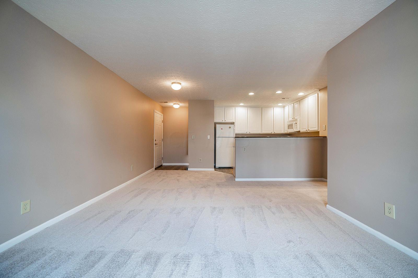 5301 Stonemeadow Avenue, Unit F Columbus, OH 43220 - Photo 6 of 21