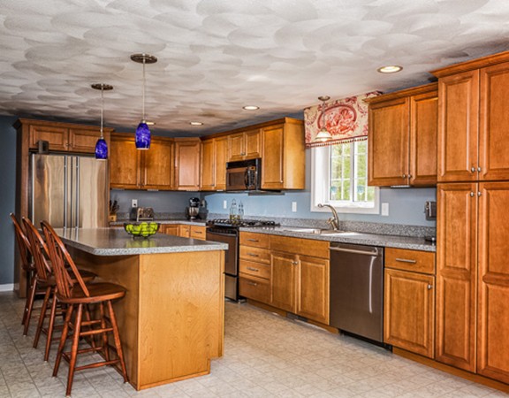 7 West Shore Road Merrimac, MA 01860 - Photo 7 of 27 Gallery Image 7