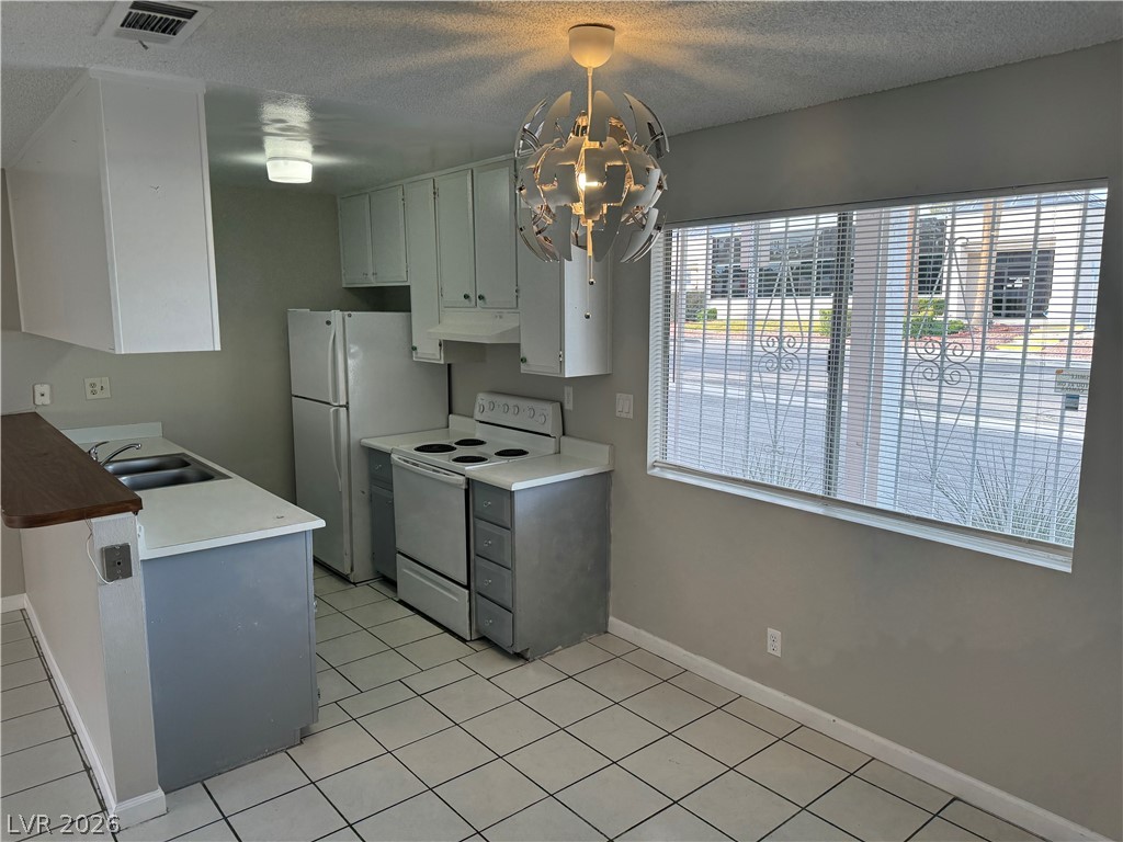 2158 East Desert Inn Road Las Vegas, NV 89169 - Photo 4 of 15