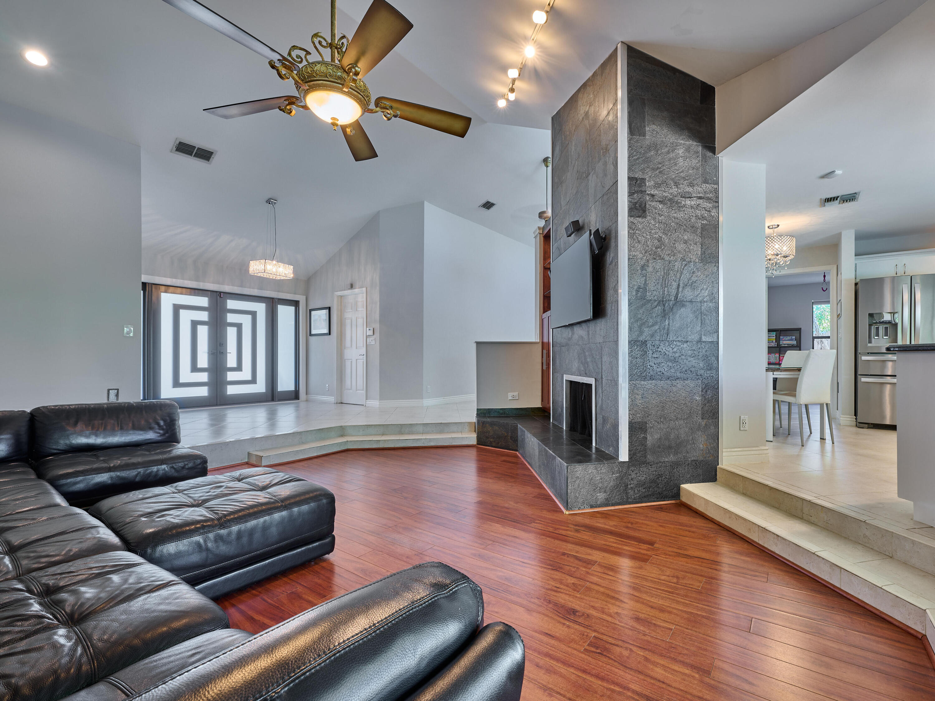 2869 Northwest 34th Street Boca Raton, FL 33434 - Photo 16 of 65 image_16