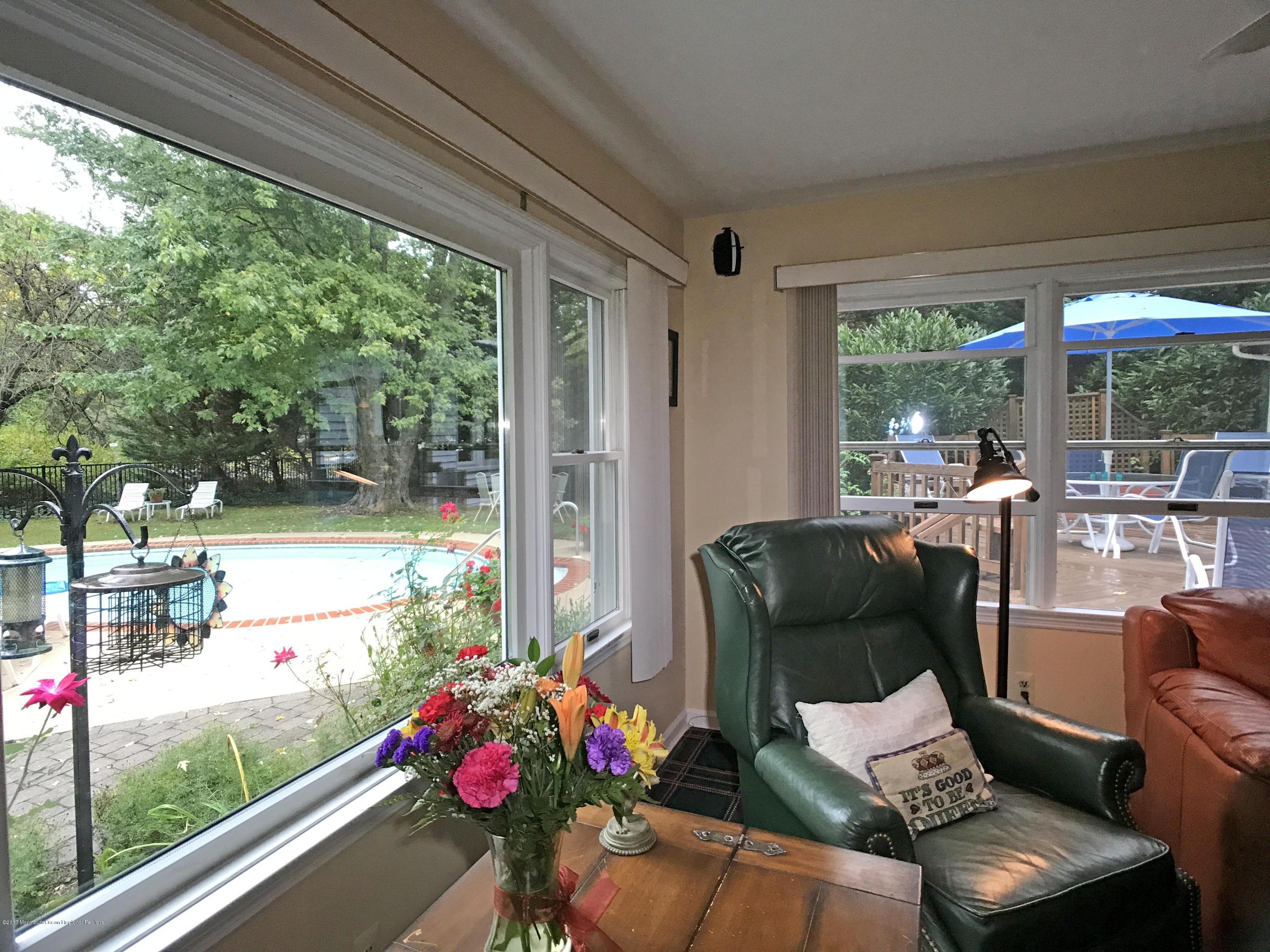 109 Rivers Edge Drive Little Silver, NJ 07739 - Photo 12 of 37 Bonus Room Windows