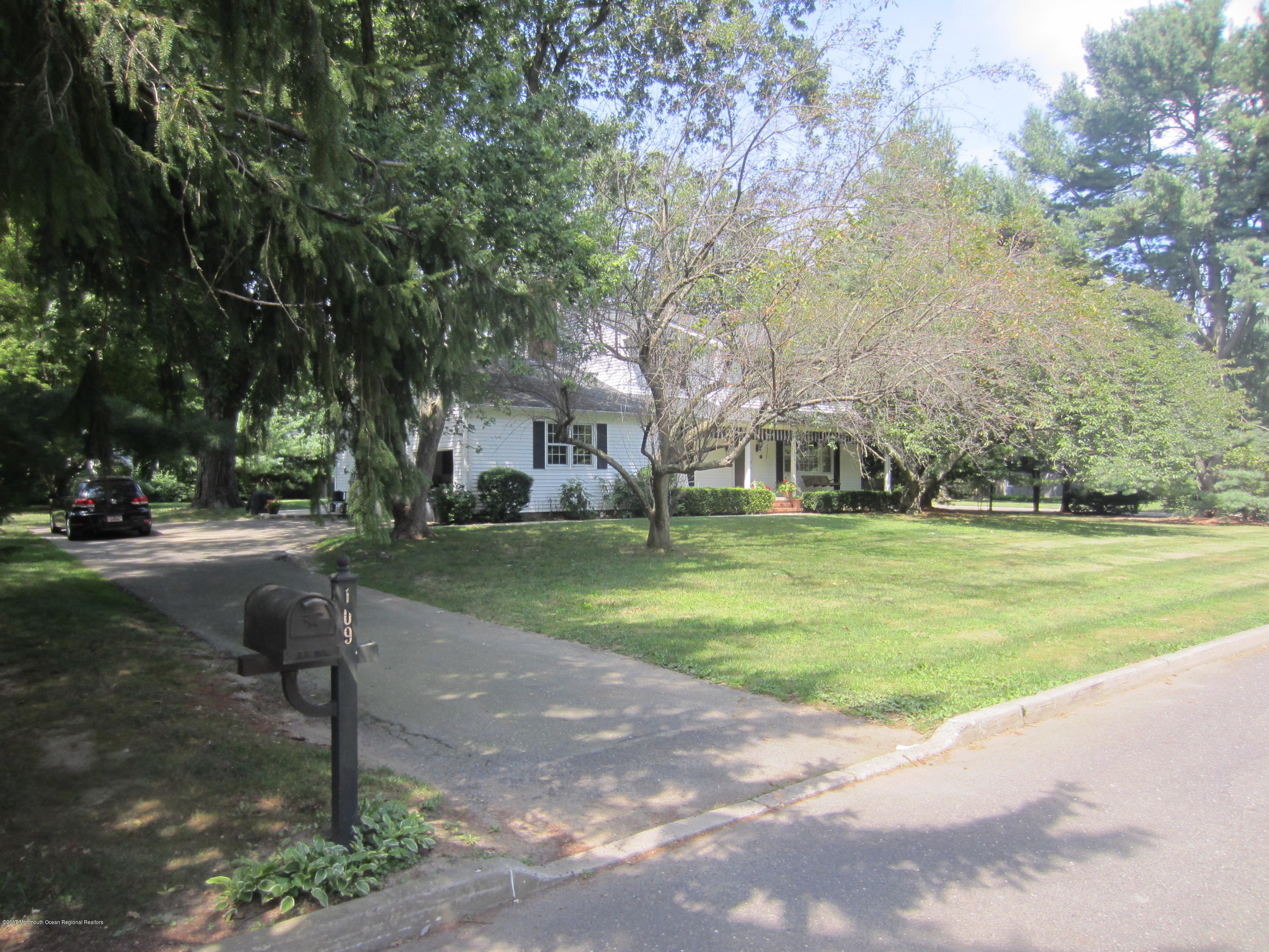 109 Rivers Edge Drive Little Silver, NJ 07739 - Photo 29 of 37 IMG_0070