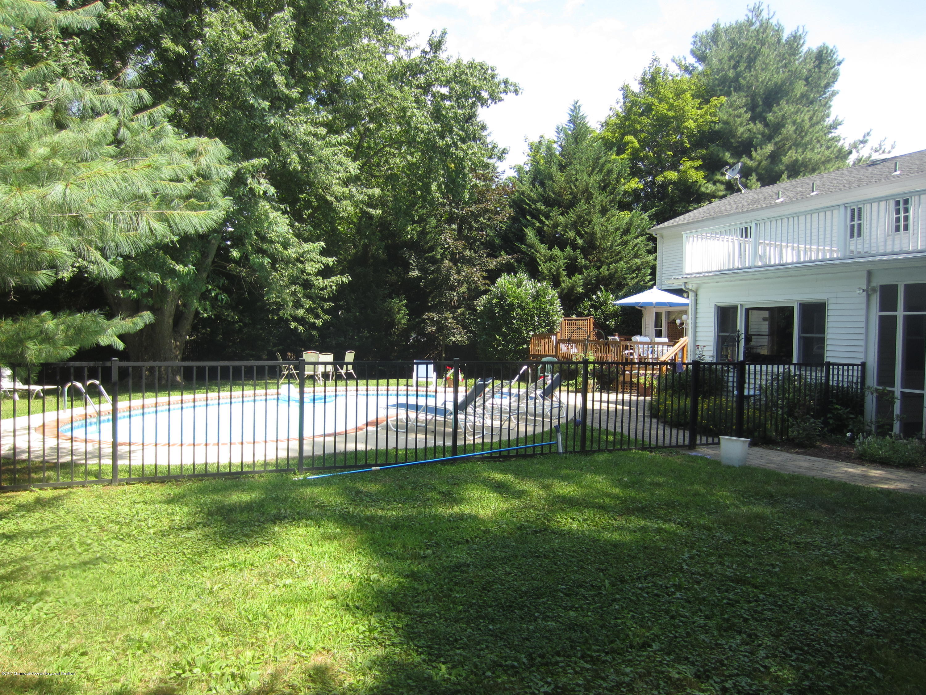 109 Rivers Edge Drive Little Silver, NJ 07739 - Photo 33 of 37 IMG_0074