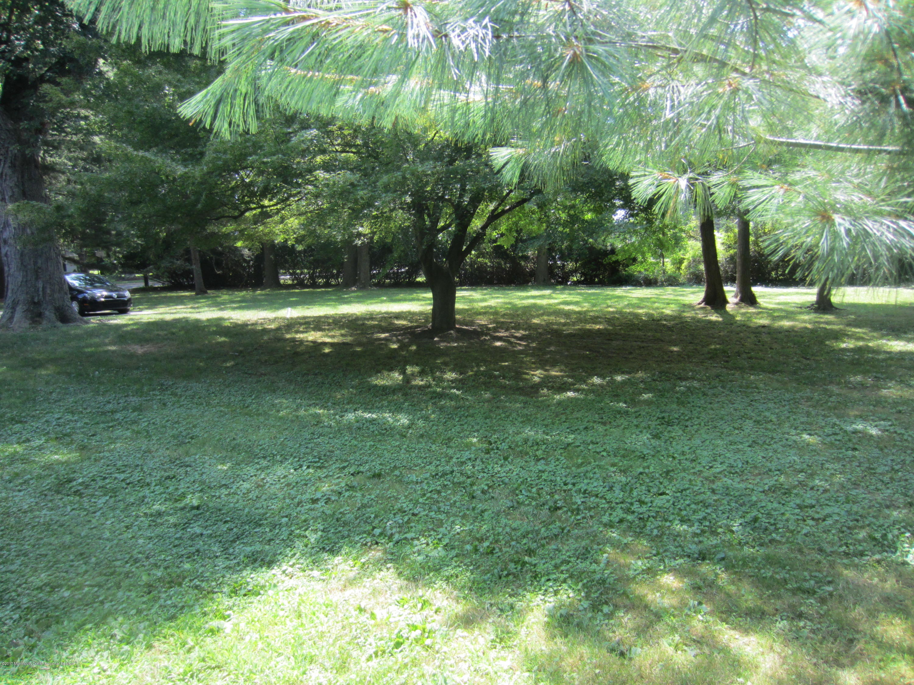 109 Rivers Edge Drive Little Silver, NJ 07739 - Photo 36 of 37 IMG_0079