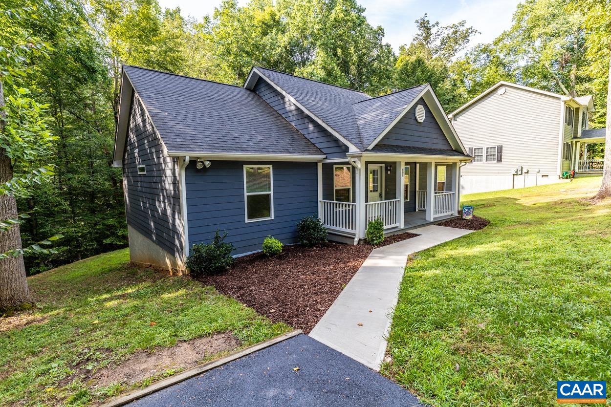45 East Point Road Palmyra, VA 22963 - Photo 14 of 55 a view of a house with yard and a garden