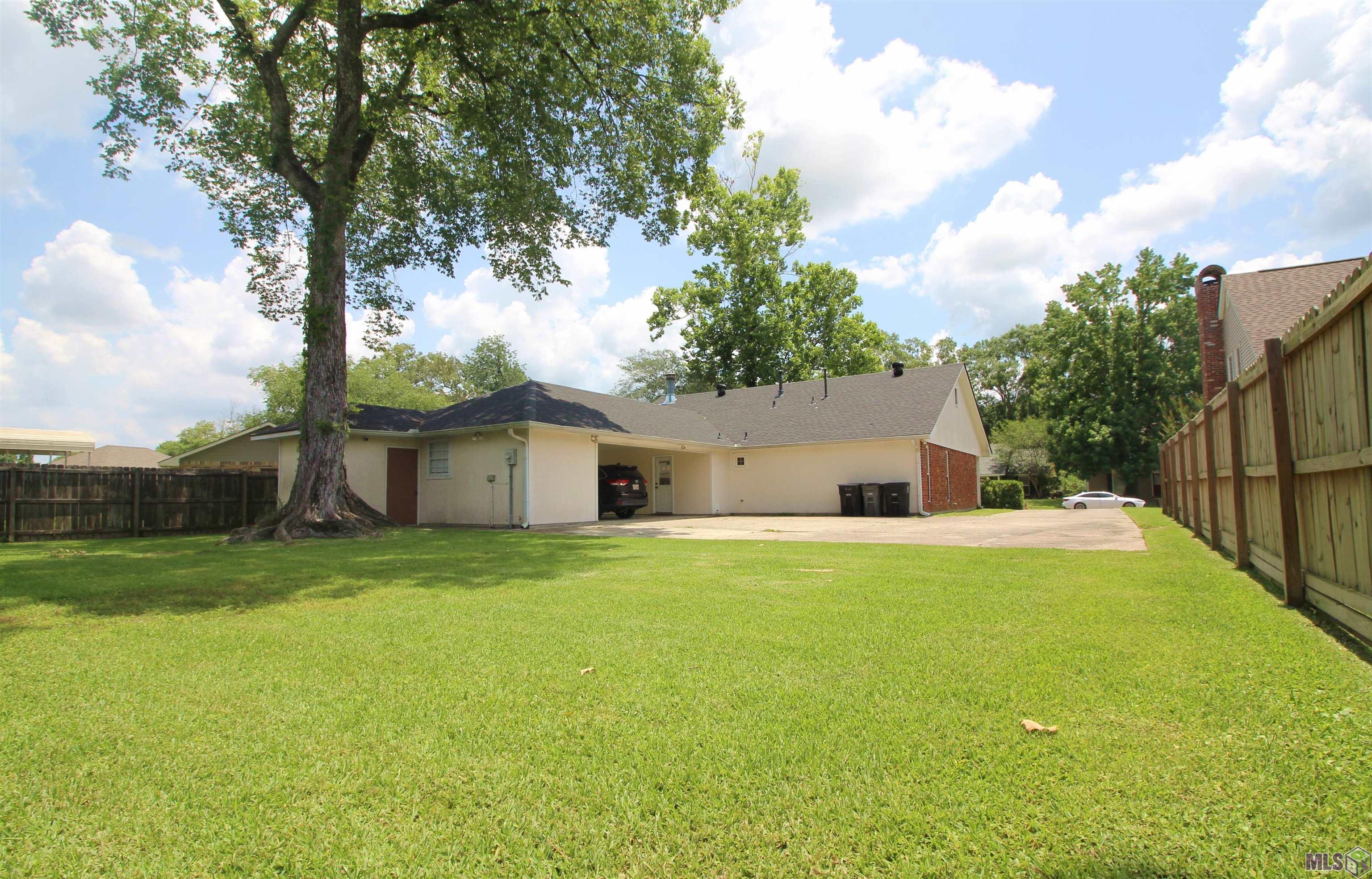 1717 Hobbiton Road Baton Rouge, LA 70810 - Photo 2 of 23